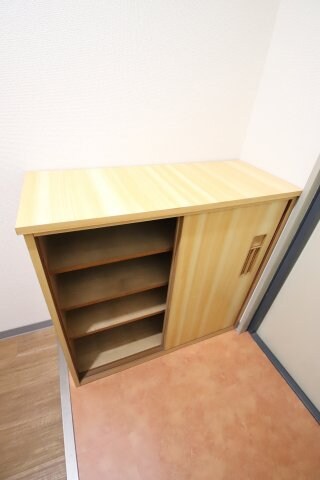 物件内観写真7　(下駄箱)