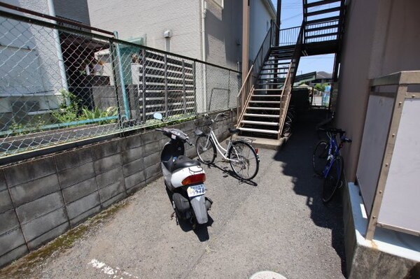 建物設備(駐輪場)