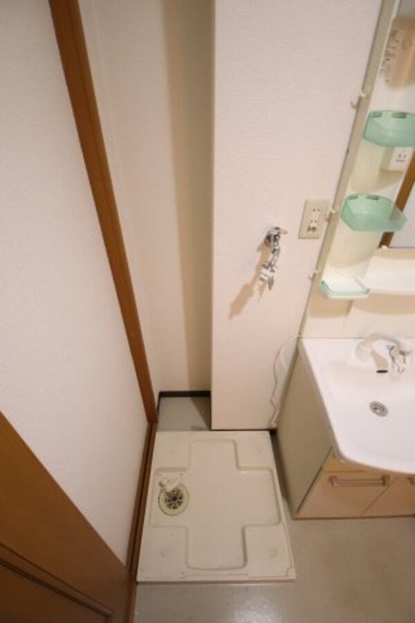 建物設備(室内洗濯機置場)