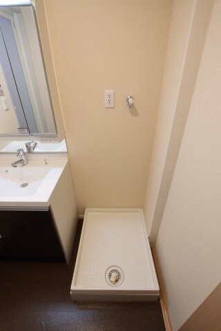 物件内観写真15　(室内洗濯機置き場)