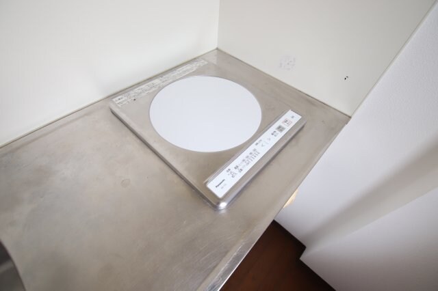 物件内観写真16　(IHコンロ)