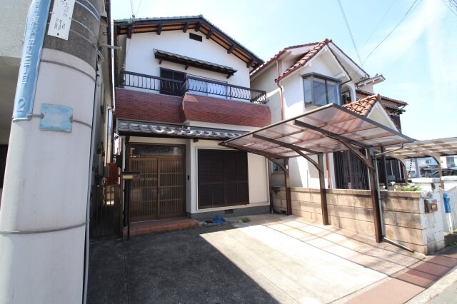 東板持町3丁目貸家戸建の物件外観写真