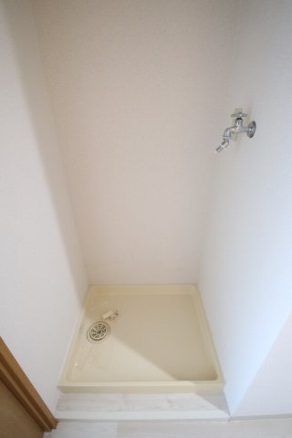 建物設備(室内洗濯機置場)