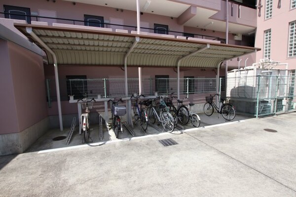 建物設備(駐輪場)