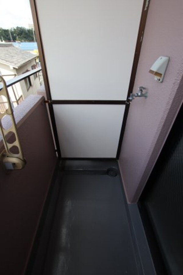 建物設備(室外洗濯機置き場)