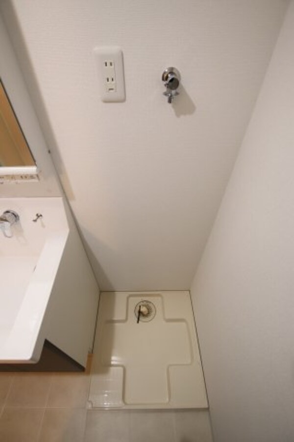 建物設備(室内洗濯機置場)