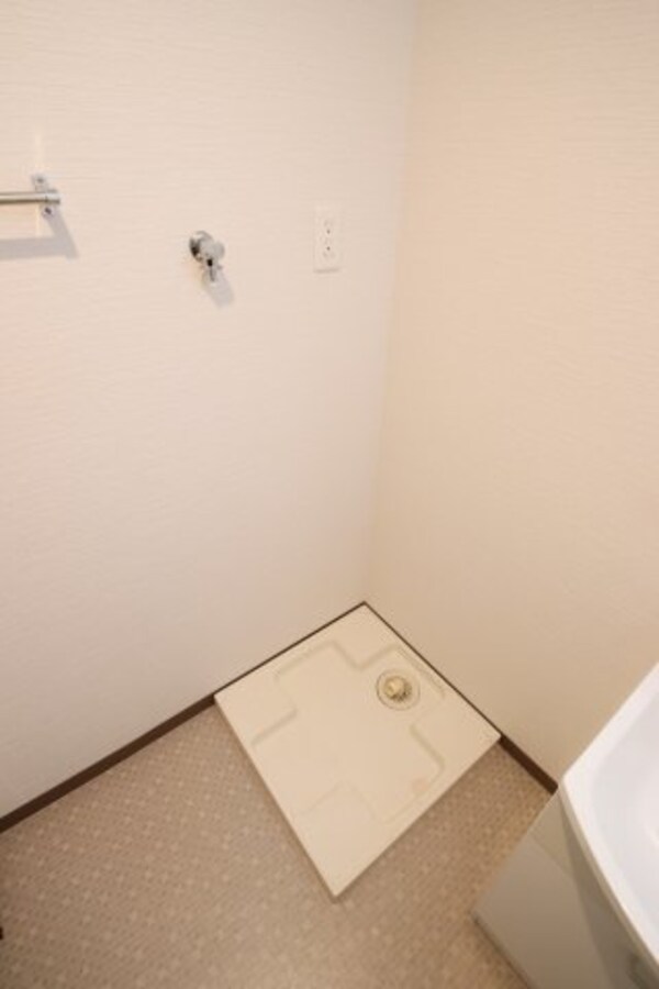 建物設備(室内洗濯機置場)