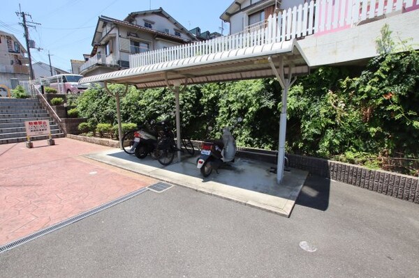 建物設備(駐輪場)