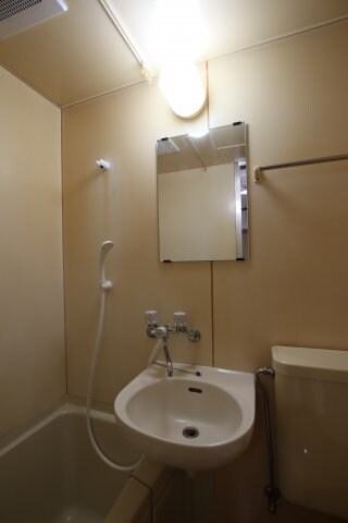 物件内観写真15　(洗面台)