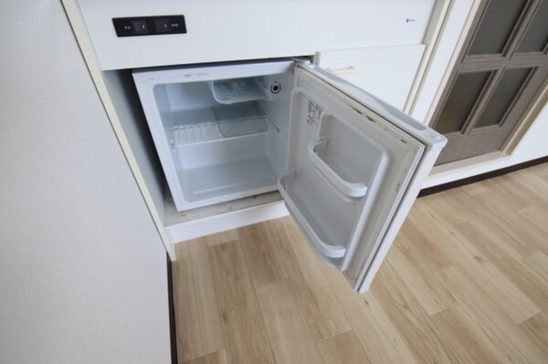 建物設備(ミニ冷蔵庫)