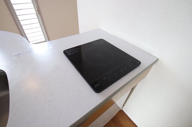 物件内観写真11　(1口コンロ)