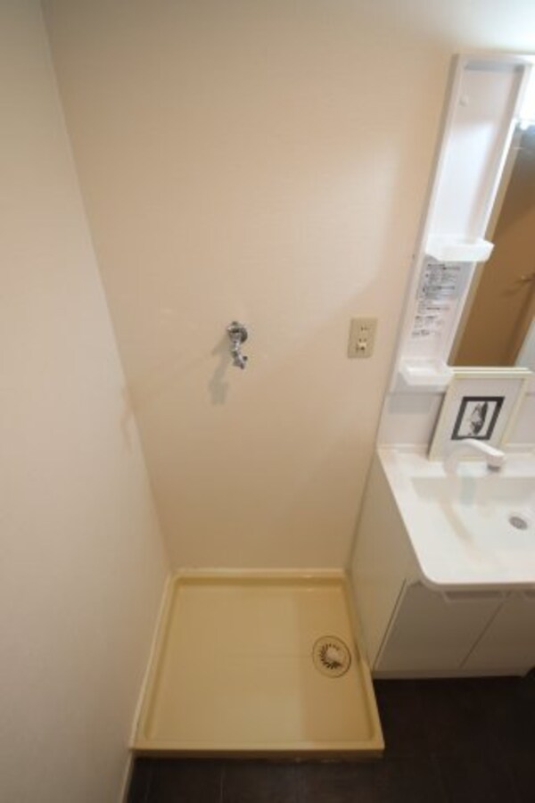 建物設備(室内洗濯機置場)