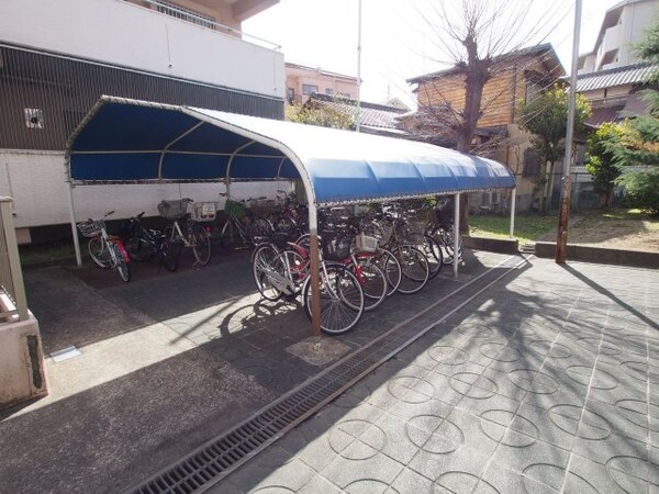 建物設備(駐輪場)