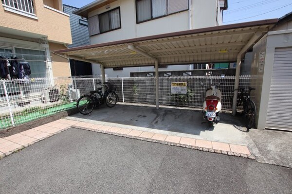 建物設備(駐輪場)