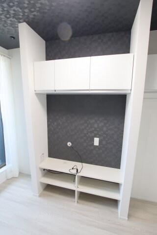 物件内観写真22　(テレビ台)