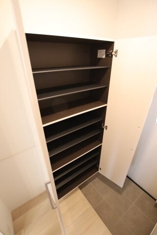 物件内観写真7　(シューズボックス)