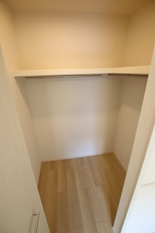 物件内観写真27　(ウォークインクローゼット)