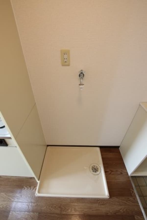 建物設備(室内洗濯機置場)