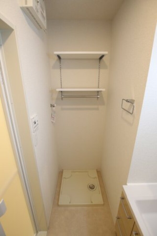 建物設備(室内洗濯機置場)