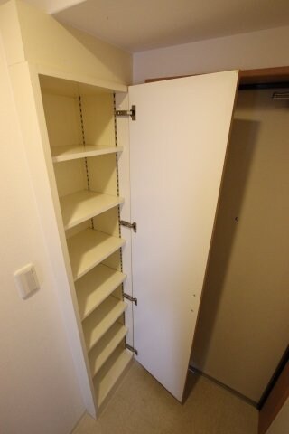 物件内観写真8　(シューズボックス)