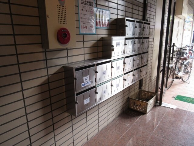 物件内観写真4　(集合ポスト)