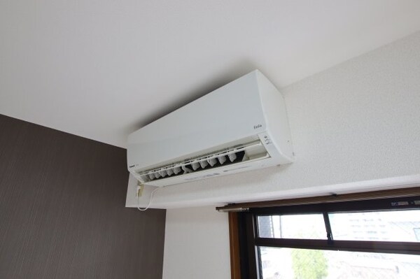 建物設備(エアコン)