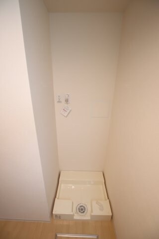 物件内観写真23　(室内洗濯機置場)