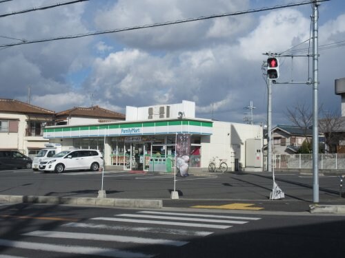 物件内観写真31　(ファミリーマート美原大饗店 470m)