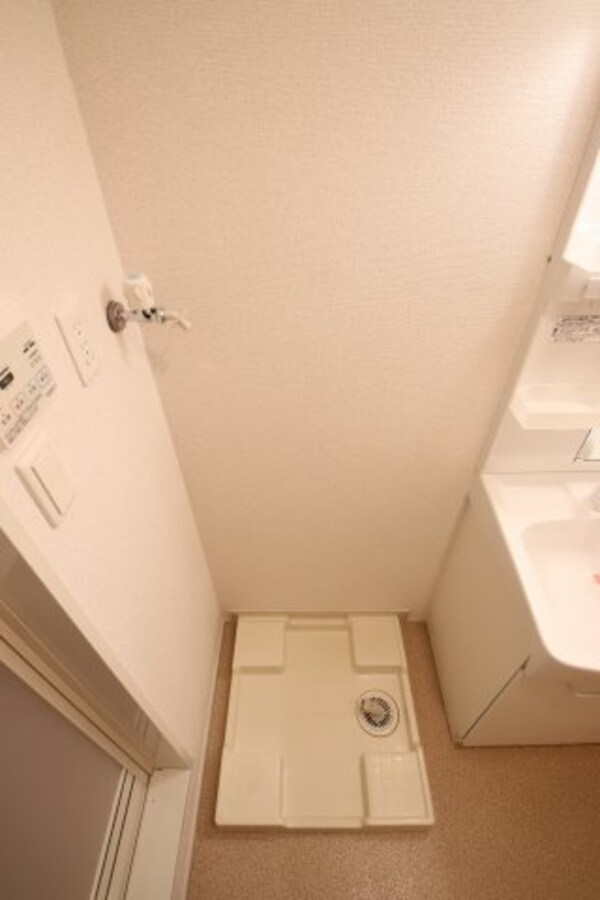 建物設備(室内洗濯機置場)