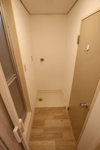 物件内観写真16　(脱衣所)