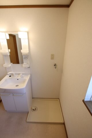 物件内観写真23　(室内洗濯機置場)