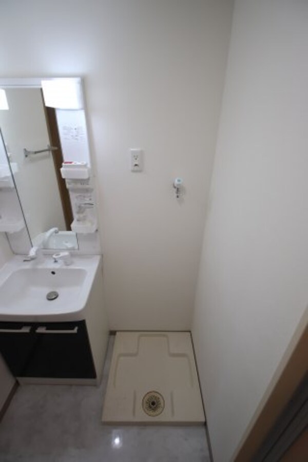 建物設備(室内洗濯機置き場)