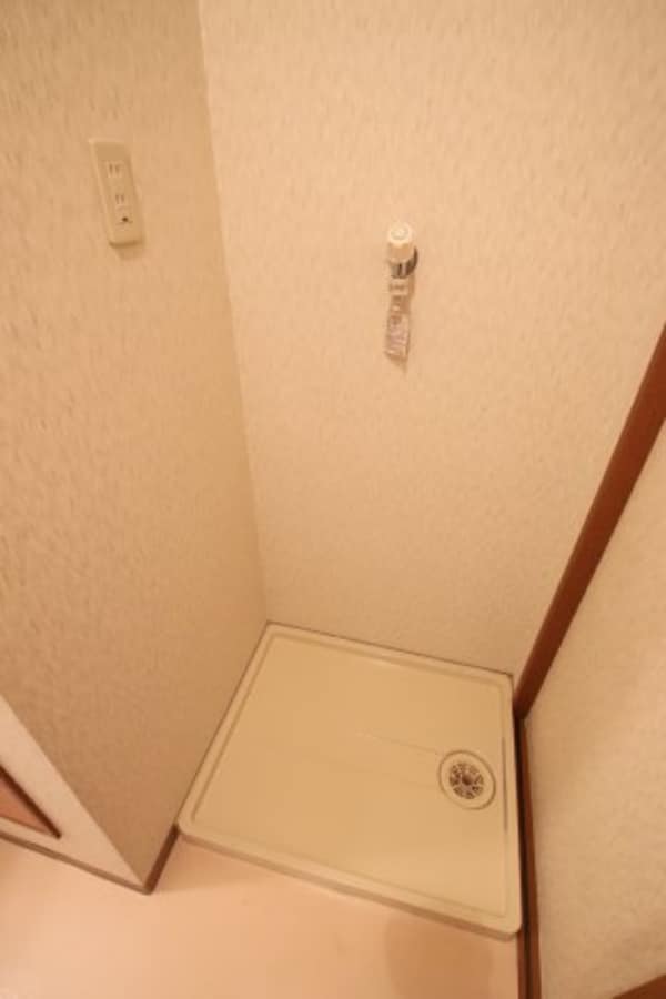 建物設備(室内洗濯機置場)