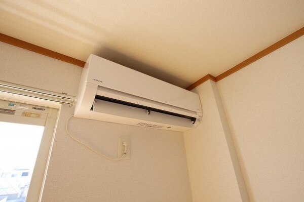 建物設備(エアコン)