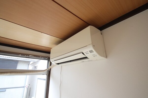 建物設備(エアコン)