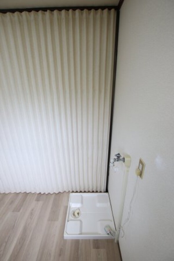 建物設備(室内洗濯機置場)