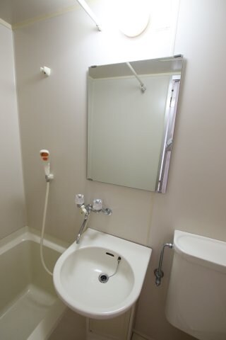 物件内観写真12　(洗面台)