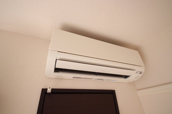 建物設備(エアコン)