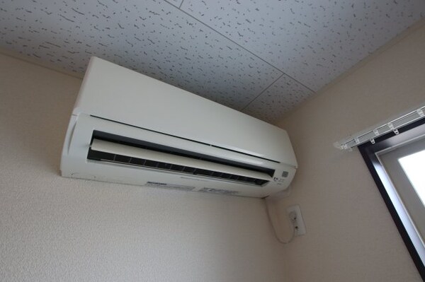 建物設備(エアコン)