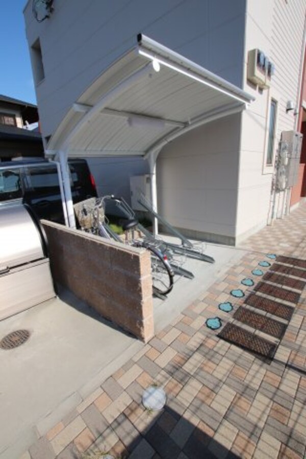 建物設備(駐輪場)
