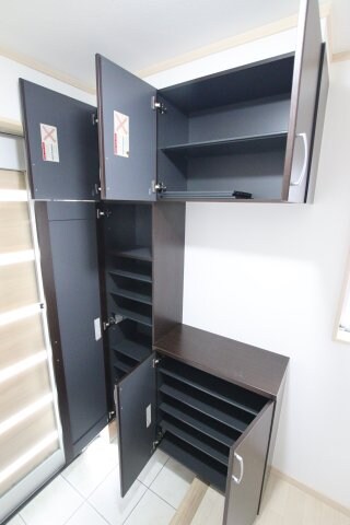 物件内観写真5　(シューズボックス)