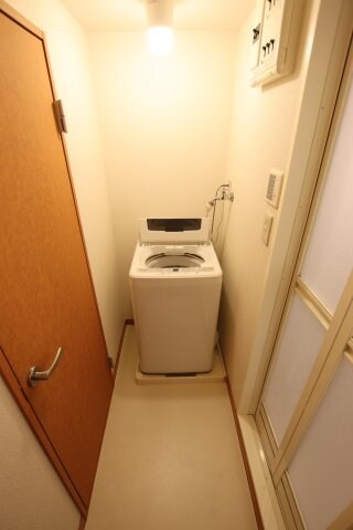 物件内観写真15　(洗濯機)