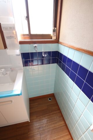 物件内観写真14　(室内洗濯機置場)