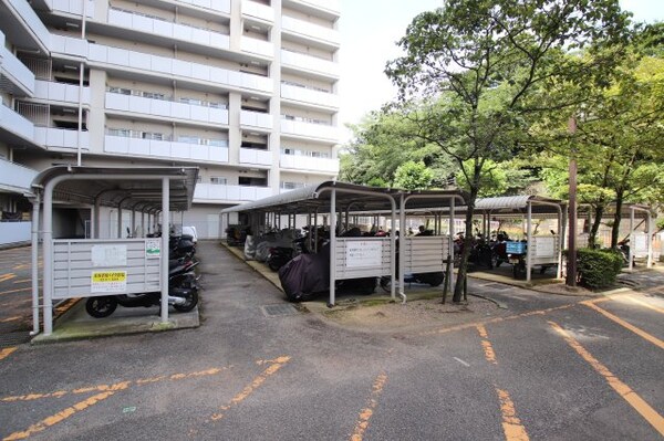 建物設備(駐輪場)