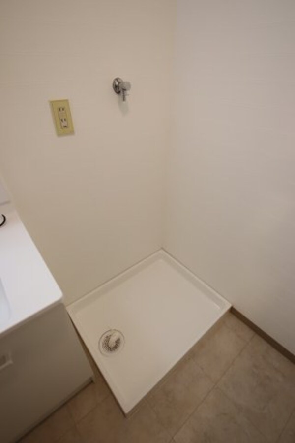 建物設備(室内洗濯機置場)