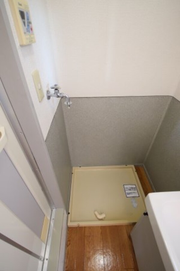 建物設備(室内洗濯機置場)