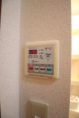 物件内観写真14　(浴室乾燥機)