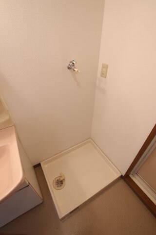 物件内観写真23　(室内洗濯機置場)