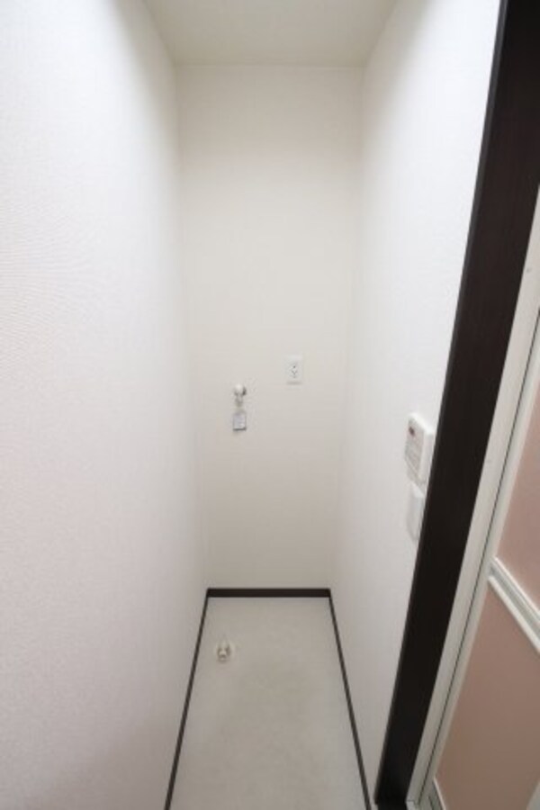 建物設備(室内洗濯機置場)