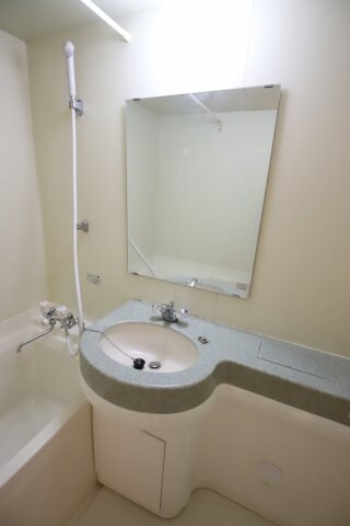 物件内観写真13　(洗面台)